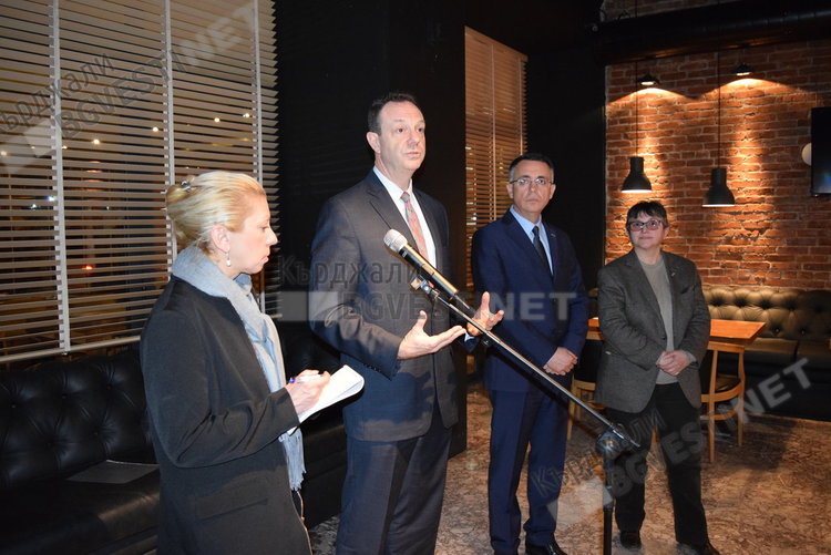 Зам.-посланик Фридман:Младите хора са бъдещето на българо-американските отношения