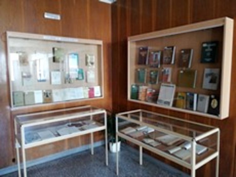 В РБ ”Никола Й.Вапцаров” е подредена изложба под надслов „Страници за Освобождението”