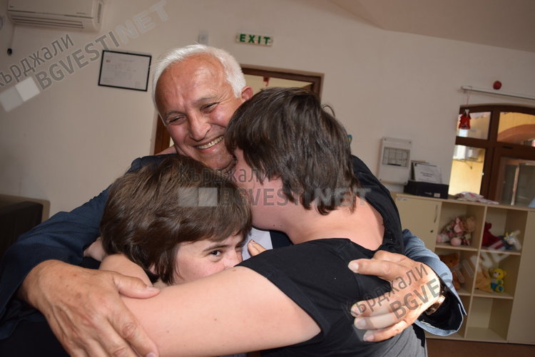 Строят 14 центъра за деца с увреждания, единият ще е в Кърджали