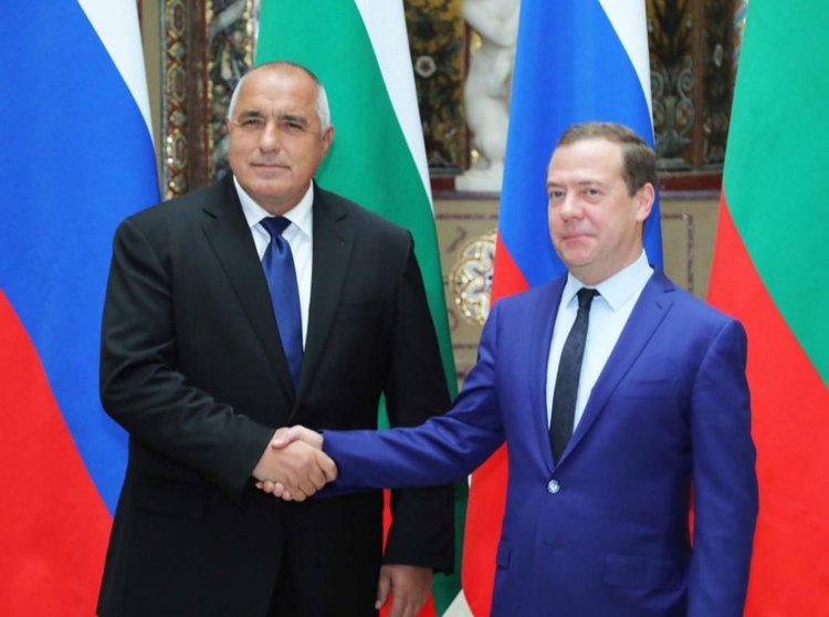 Медведев и Борисов започнаха преговорите за газовия хъб и АЕЦ "Белене"