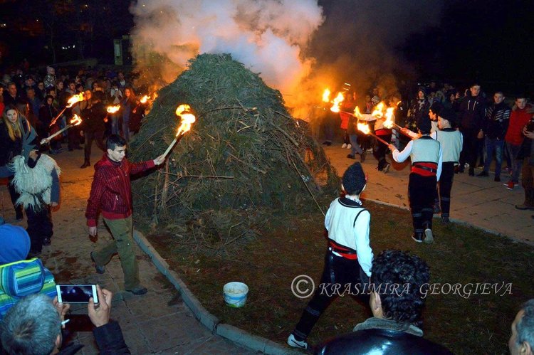 Палят кладата в Райково тази събота, пак ще наддават за "орадата"
