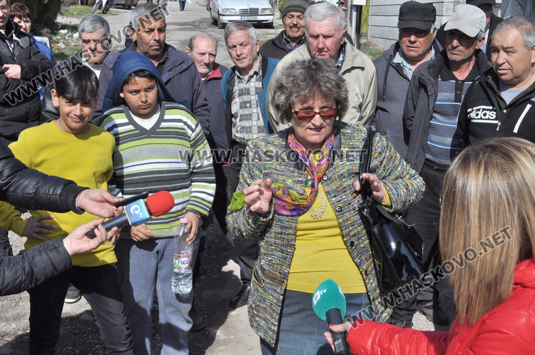 Отрязали парите за асфалт на 13 хасковски села, протест в Стамболийски