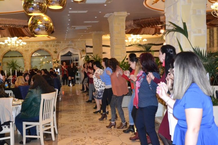 Над 500 дами участваха в парти за 8-ми март в Момчилград