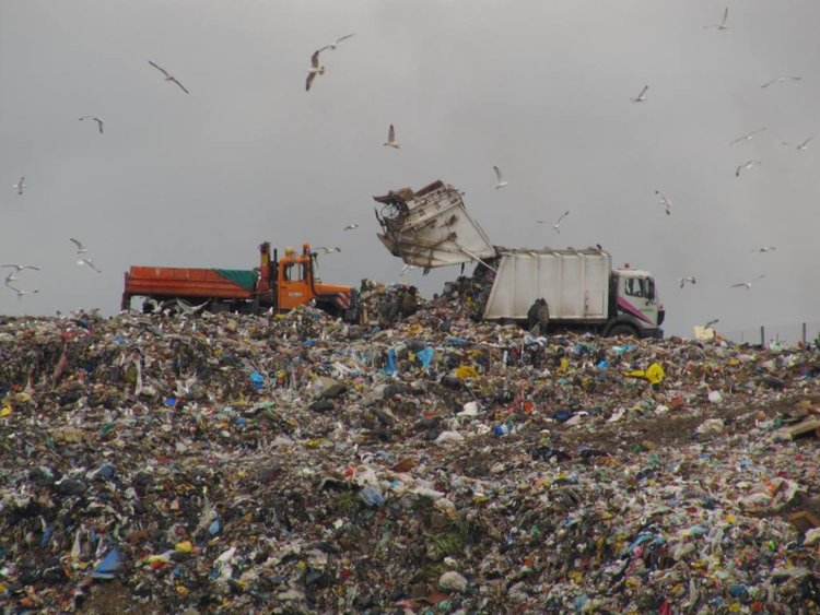 Съветниците приеха отчета за изпълнение на Програмата за управление на отпадъците за 2018 г.