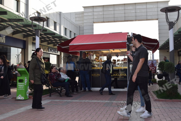 Вавилонско стълпотворение в Одрин,  сезонното намаление привлече половин България
