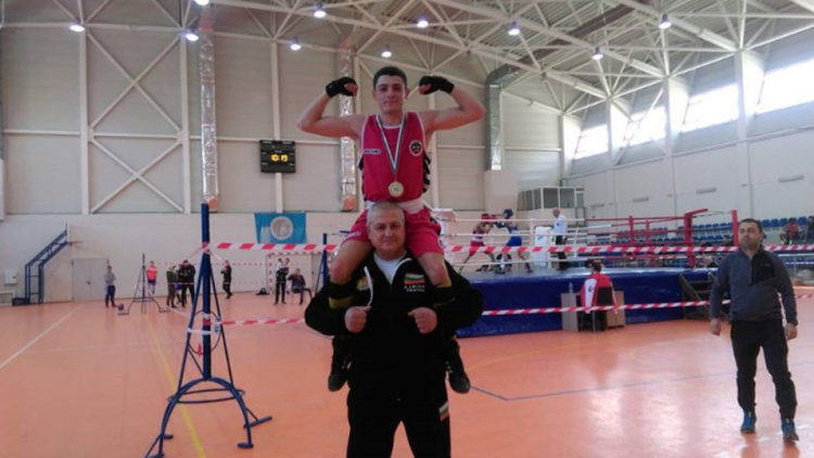 Златен медал за Ергюнал Сабри от турнирите в Петрич