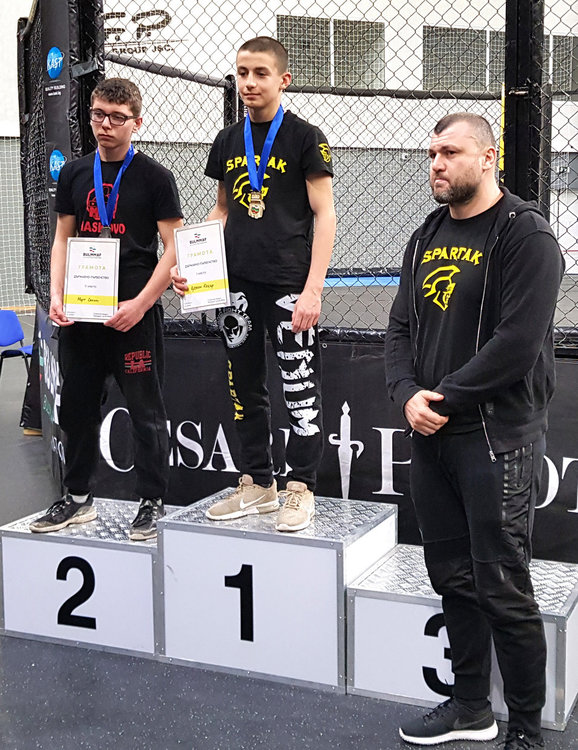 6 медала за хасковските ММА бойци, готвят се за Балканското първенство