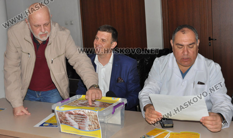 Пуснаха първите стотинки за закупуване на апаратура в Детско отделение