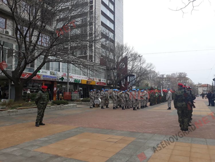 Денят на ракетните войски и артилерията бе тържествено отбелязан в Асеновград
