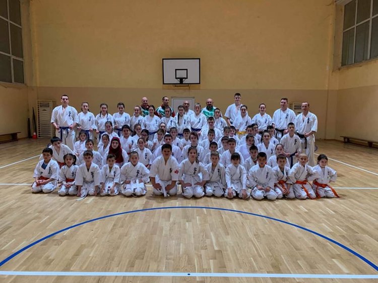 Каратеки на изпит пред "големите" в бойните изкуства