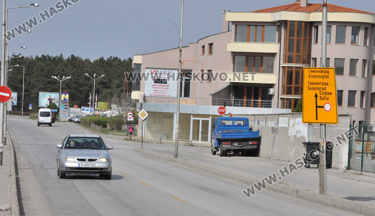 Табели за околовръстното объркват шофьорите. АПИ: ремонтът не е приключил