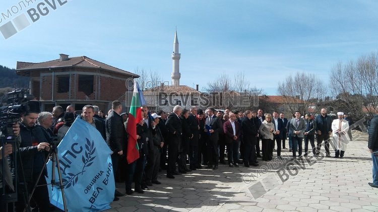 Карадайъ в Барутин: Страната е в политическа и парламентарна криза