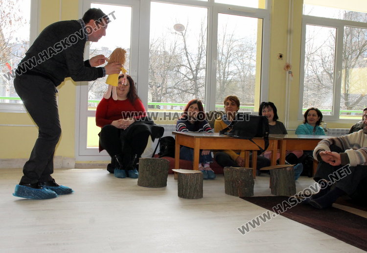 Що е то сугестопедия? Как да проговорим чужд език чрез нея, научиха димитровградчани