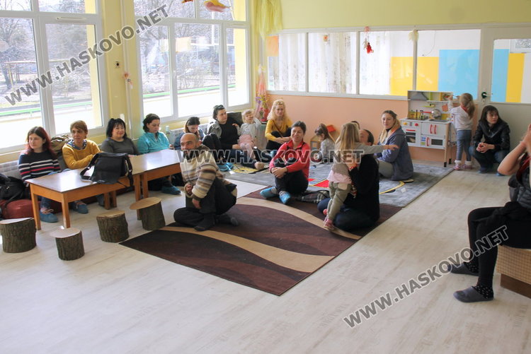 Що е то сугестопедия? Как да проговорим чужд език чрез нея, научиха димитровградчани