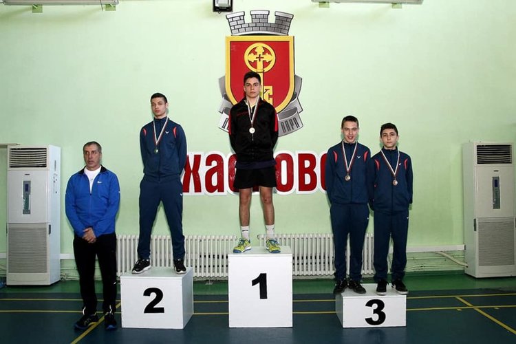 По два златни медала за Таня Иванова и Евгени Панев на Държавното по бадминтон в Хасково