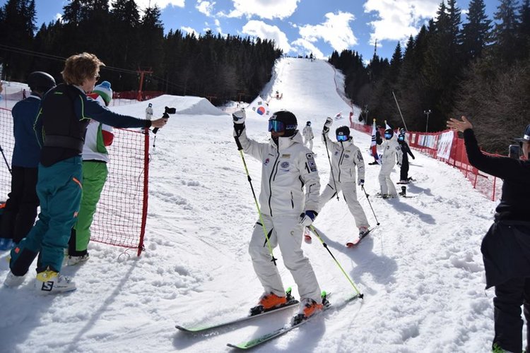 Пищен шоу спектакъл откри Интерски конгрес 2019 в Пампорово