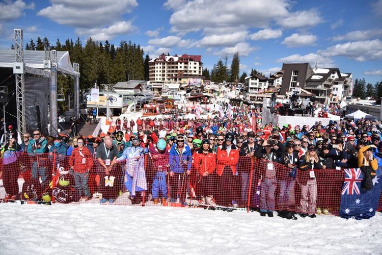 Пищен шоу спектакъл откри Интерски конгрес 2019 в Пампорово