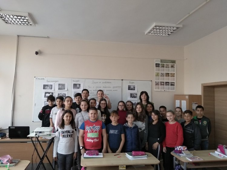 В ОУ"Св.св.Кирил и Методий" представиха иновативен урок за природата