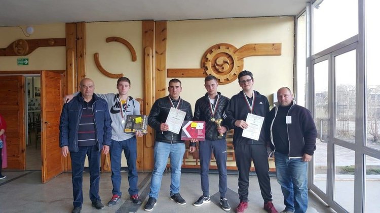 Смолянски ученици първи в "Най-добър млад автомонтьор"