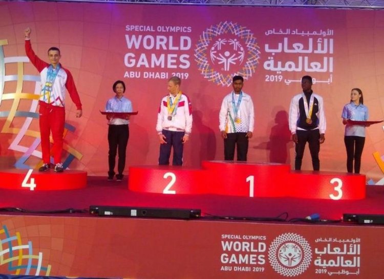 Аплодисменти: Ники и Харис прочуха Смолян на "Спешъл Олимпикс"