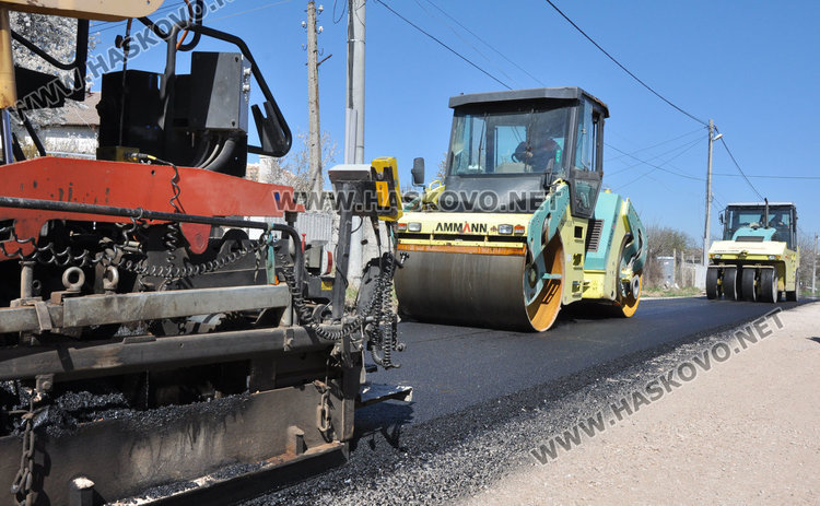 Асфалтът за Кърджалийска отиде на "Пещера", ремонтират още 3 булеварда