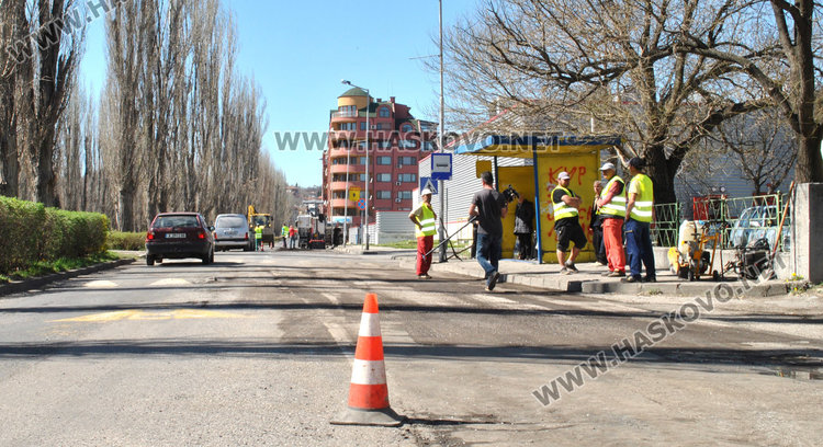 Асфалтът за Кърджалийска отиде на "Пещера", ремонтират още 3 булеварда