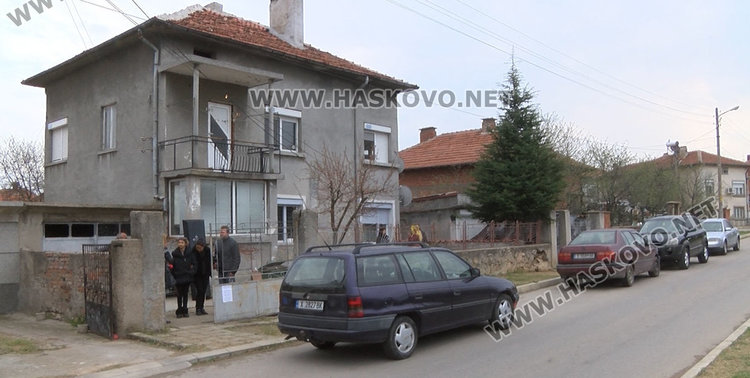 Съученик на внучката на убитата е сред задържаните