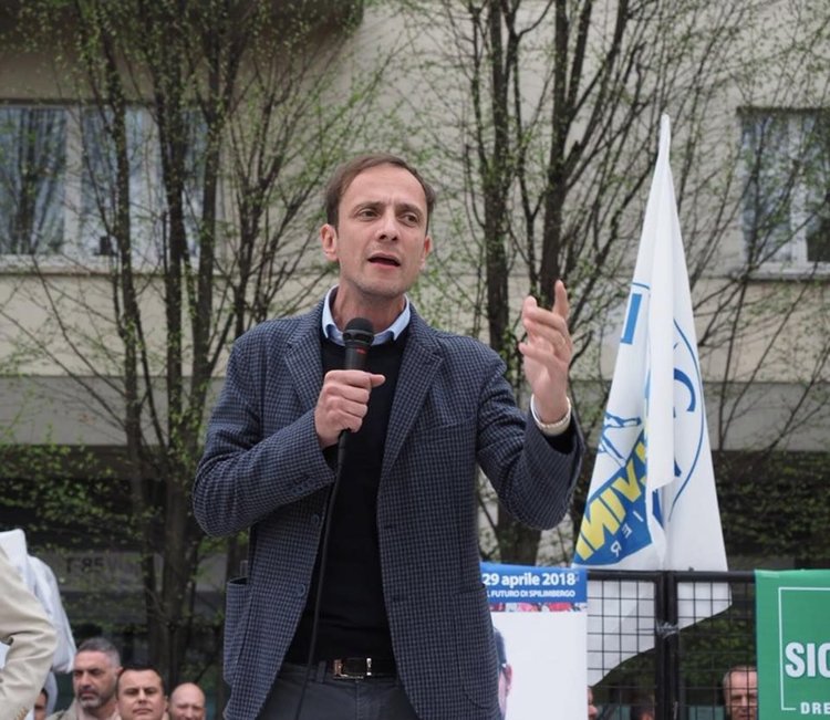 Сн.: Официален профил във Facebook