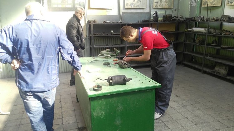 Млади механици от Кърджали мериха сили в Пловдив