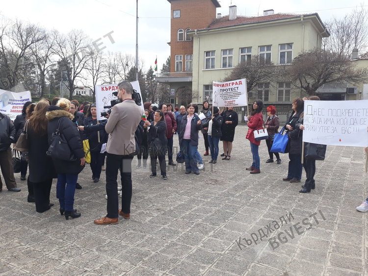 Месечно възнаграждение от 2 минимални работни заплати поискаха медицинските сестри в Кърджали