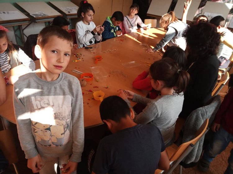 Благотворителен базар за Виктор организират ученици