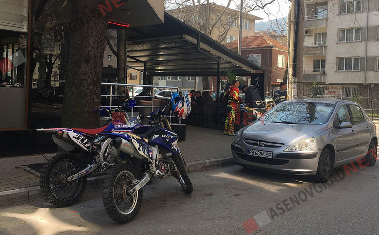 Впечатляващо мотошествие до Бачковската света обител, стотици приветстваха рокерите по пътя до манастира