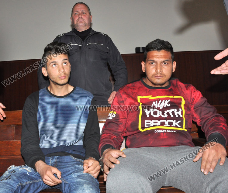 Андей (вляво) и Асен (вдясно)