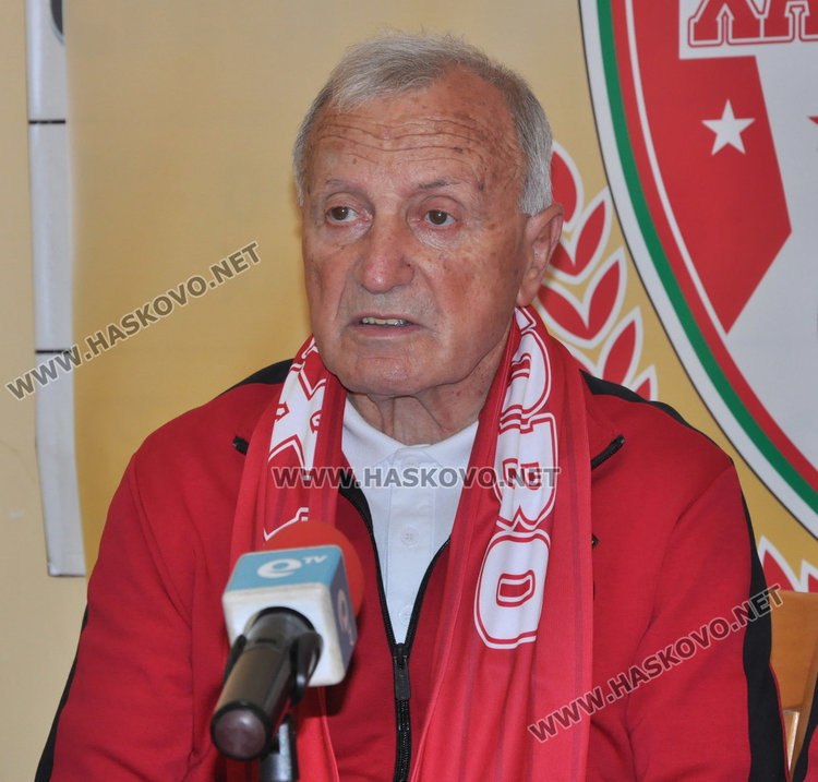 Таньо Мешов