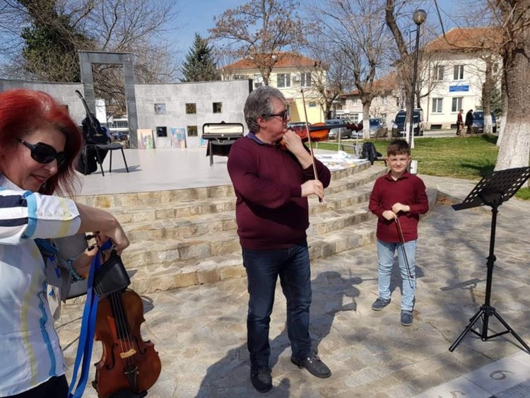 С АртBus в Източните Родопи