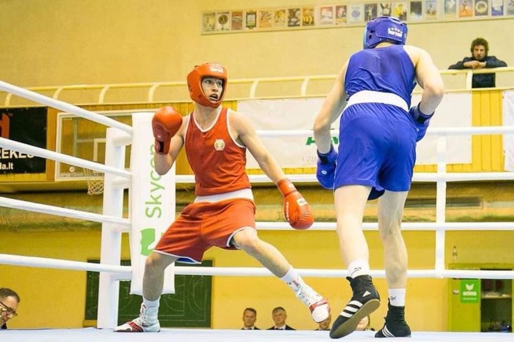 Бронз за Емирджан от Литва