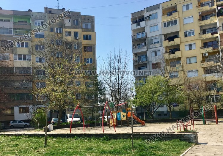 Застрояват след търг междублоково пространство в кв. Каменец