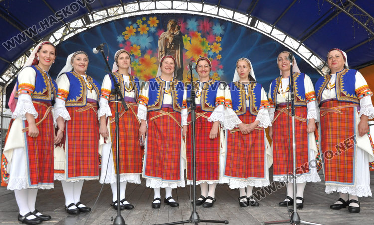 Поклон и почит към паметта на тракийци на площад „Свобода“