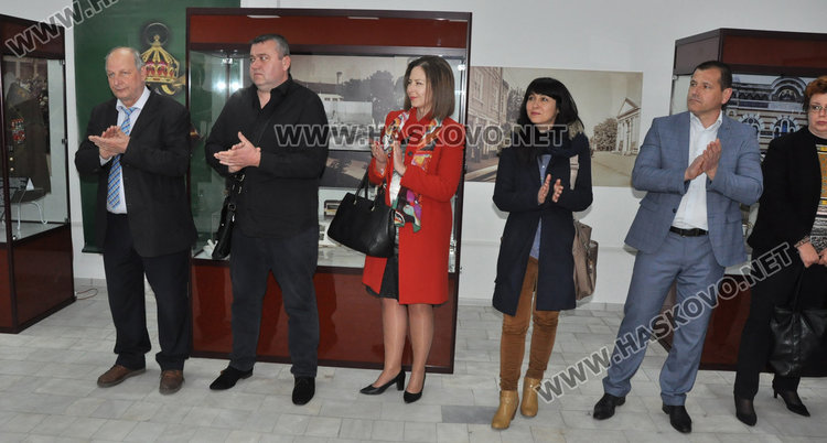 Показаха знамето на 10-ти Родопски полк в хасковския музей