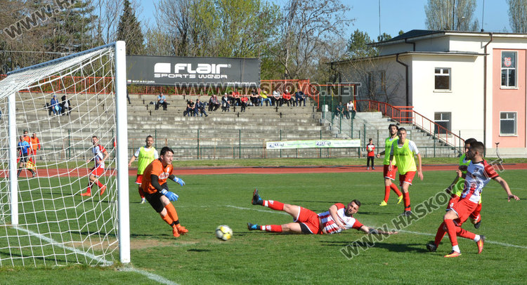 ФК "Хасково" изпусна победата в Съединение