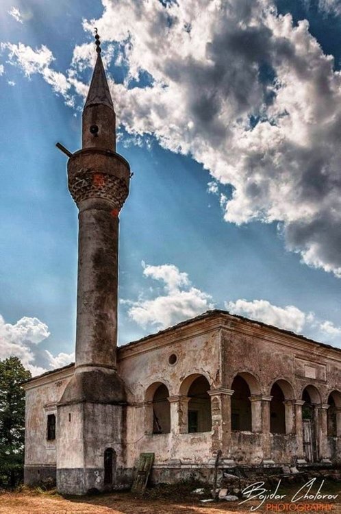 Главното мюфтийство дари 1500 лв. за реставрацията на джамията в Любино