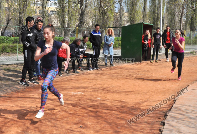 Лекоатлети от Димитровград и Харманли шампиони на ученическите игри