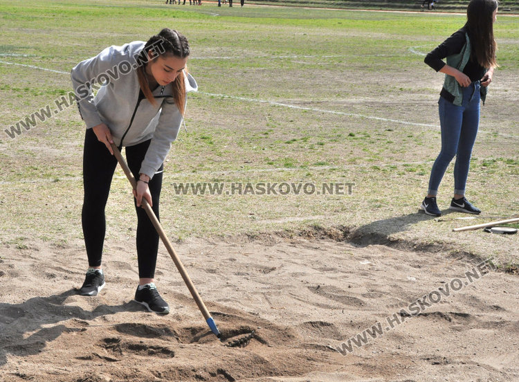 Лекоатлети от Димитровград и Харманли шампиони на ученическите игри