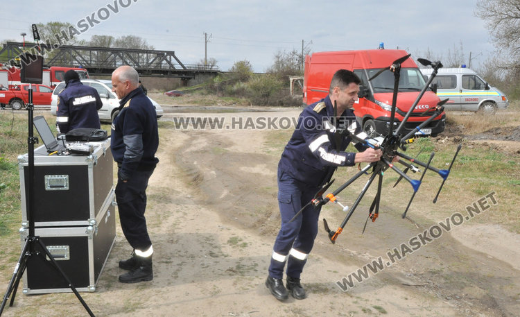 Хасковските пожарникари ще следят бедствията с дронове и самолет