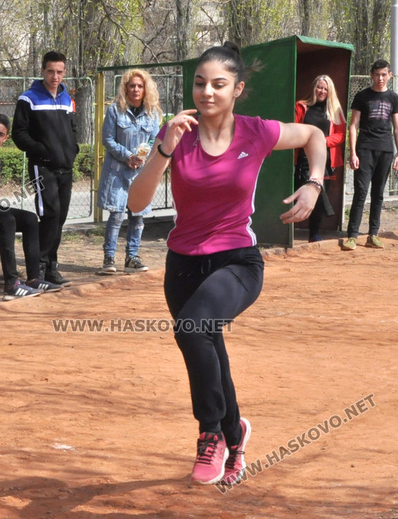 Лекоатлети от Димитровград и Харманли шампиони на ученическите игри