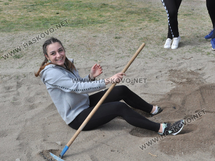 Лекоатлети от Димитровград и Харманли шампиони на ученическите игри