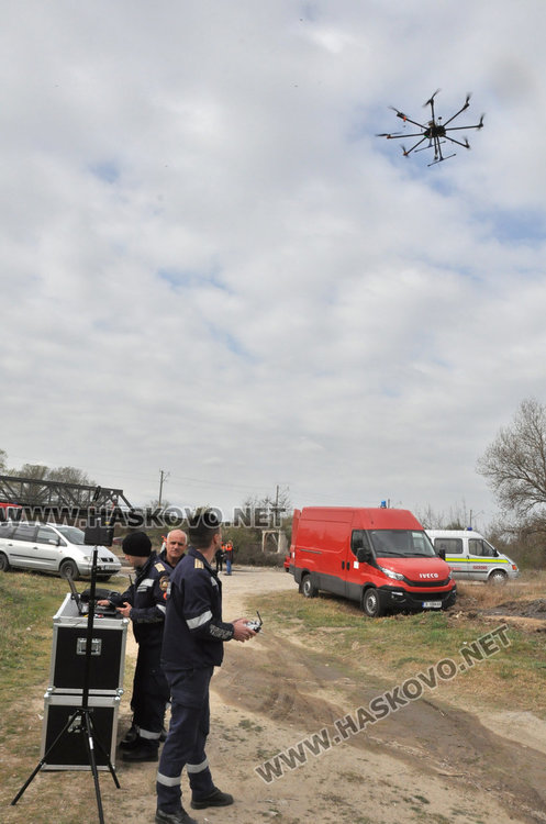 Хасковските пожарникари ще следят бедствията с дронове и самолет