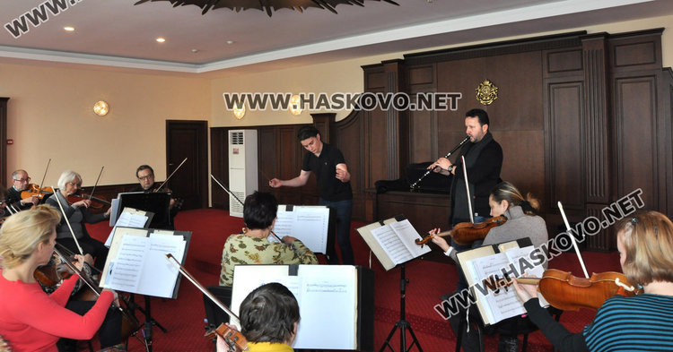 Недялко Недялков и Камерният оркестър на Хасково вече имат съвместни представяния
