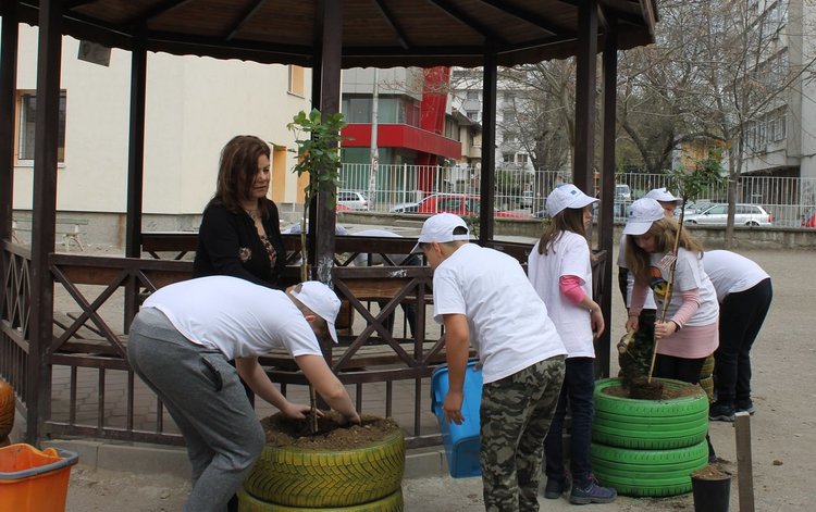 Розите на „Йовков“