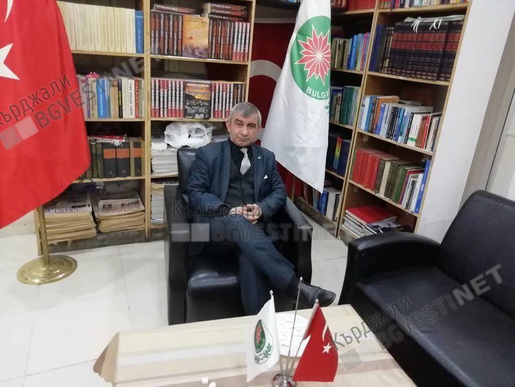 Рафет Улутюрк